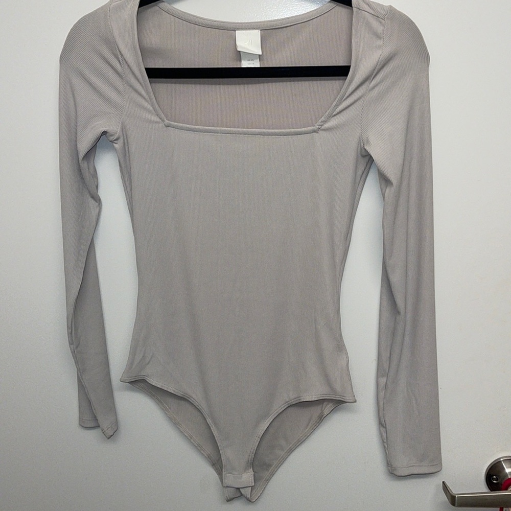 H&M Square neck Bodysuit